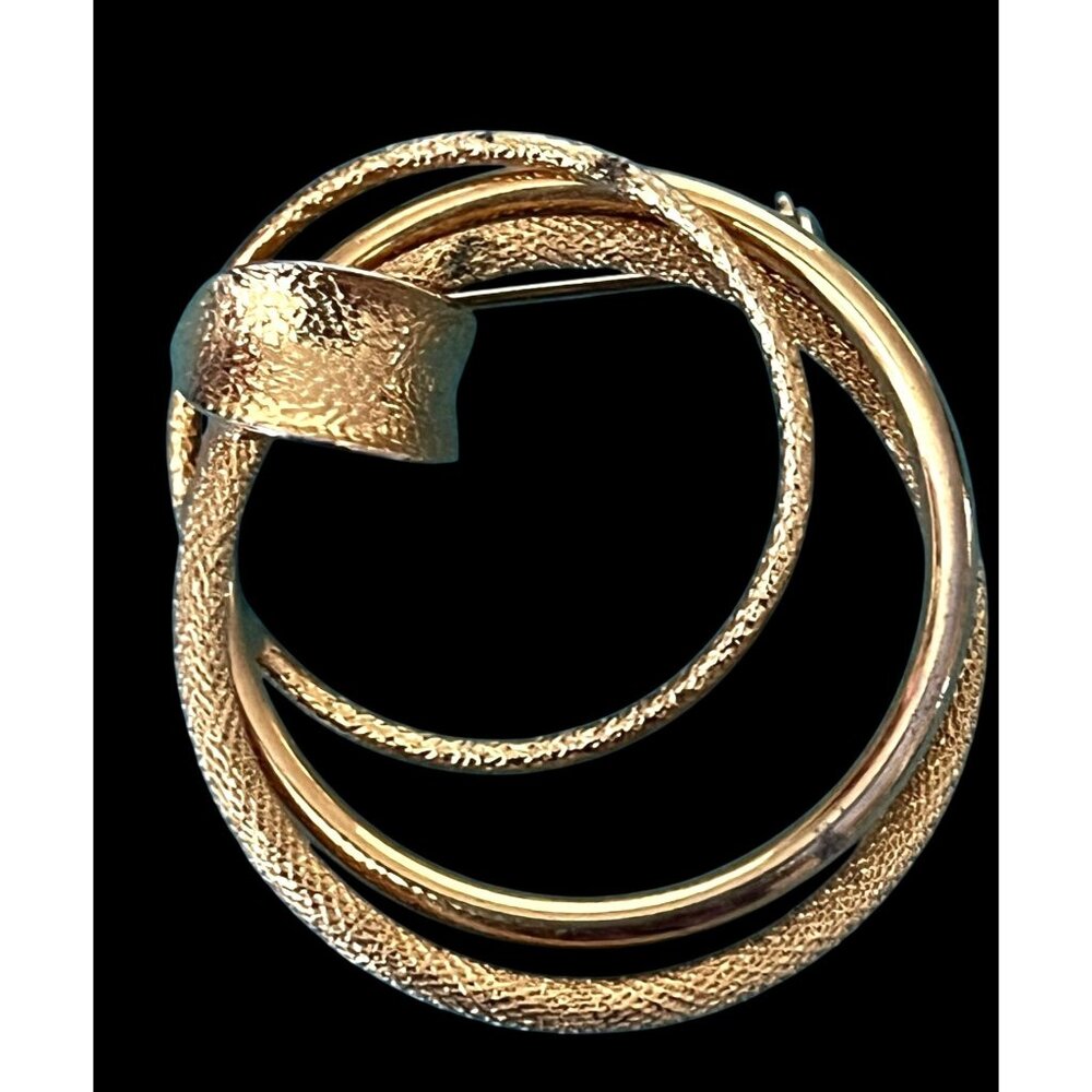 Vintage Gold Tone Textured Circle Brooch Pin Jewelry Accessory